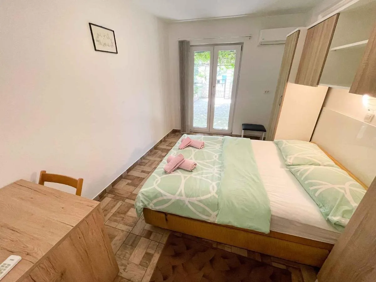 Apartments In Crikvenica 42053 Croatia