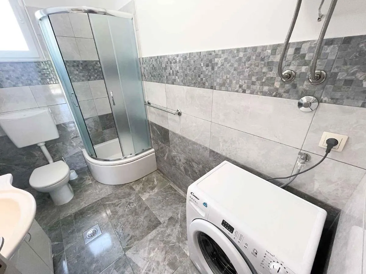 Apartments In Crikvenica 42053