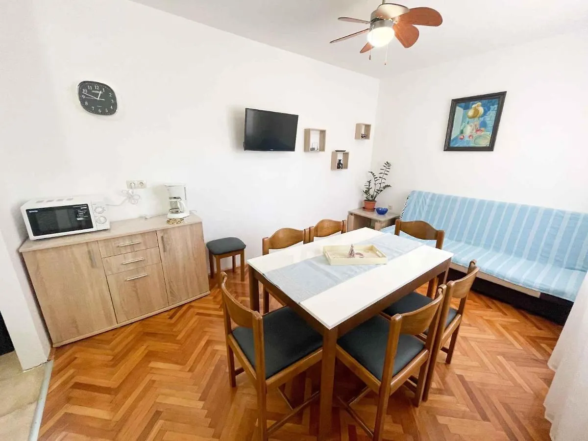 Apartments In Crikvenica 42053 Croatia